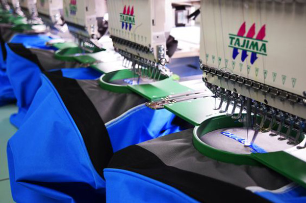 Xuong theu Thanh Loan su dung may theu tajima 3